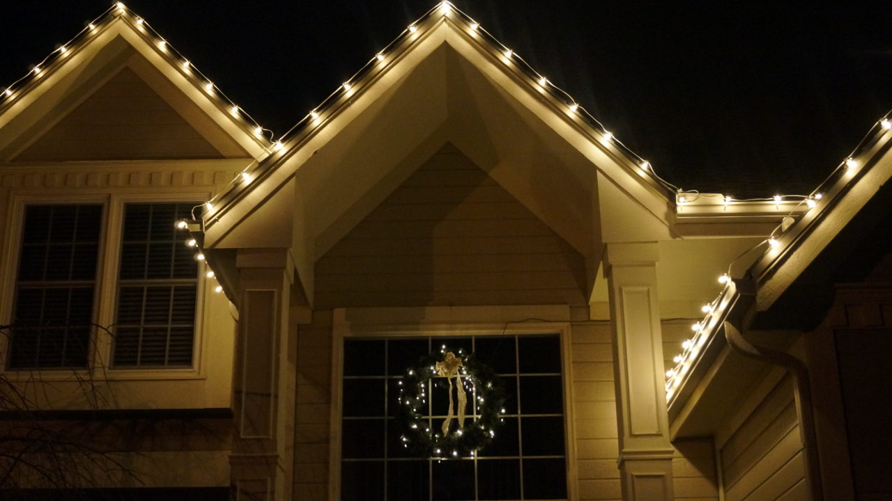 Professional Holiday Lighting Residential